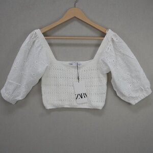NWT Zara White Eyelet Knit Crop Top